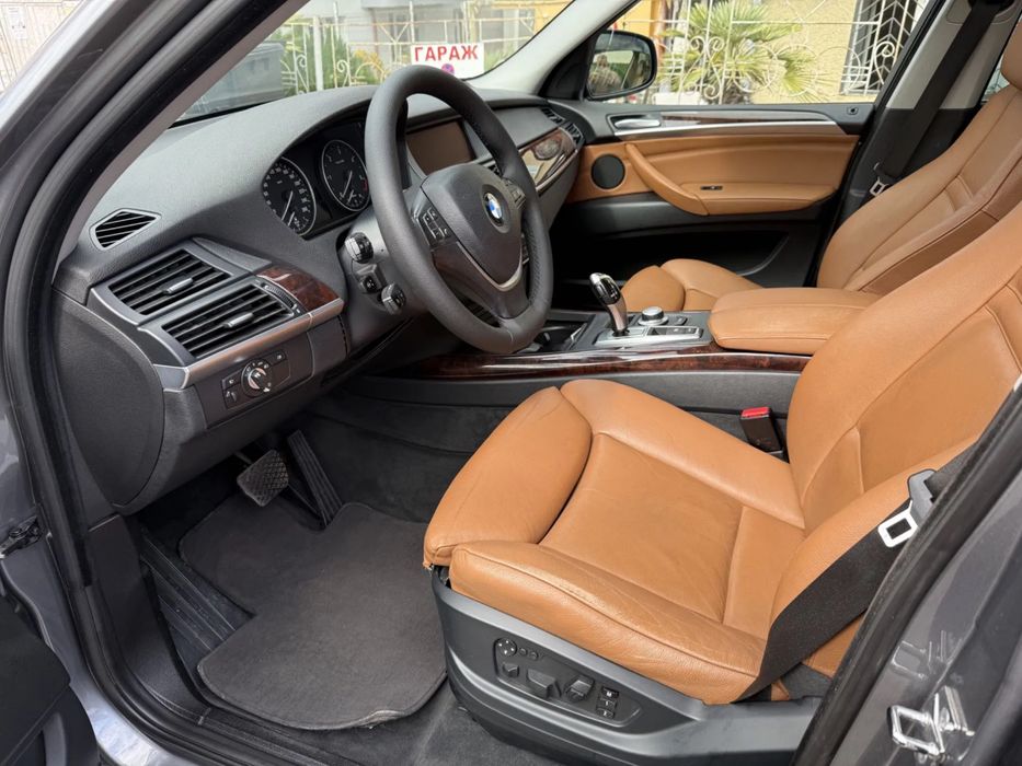 Продава се Джип BMW X5 E70 3.0D,перфектно състояние!