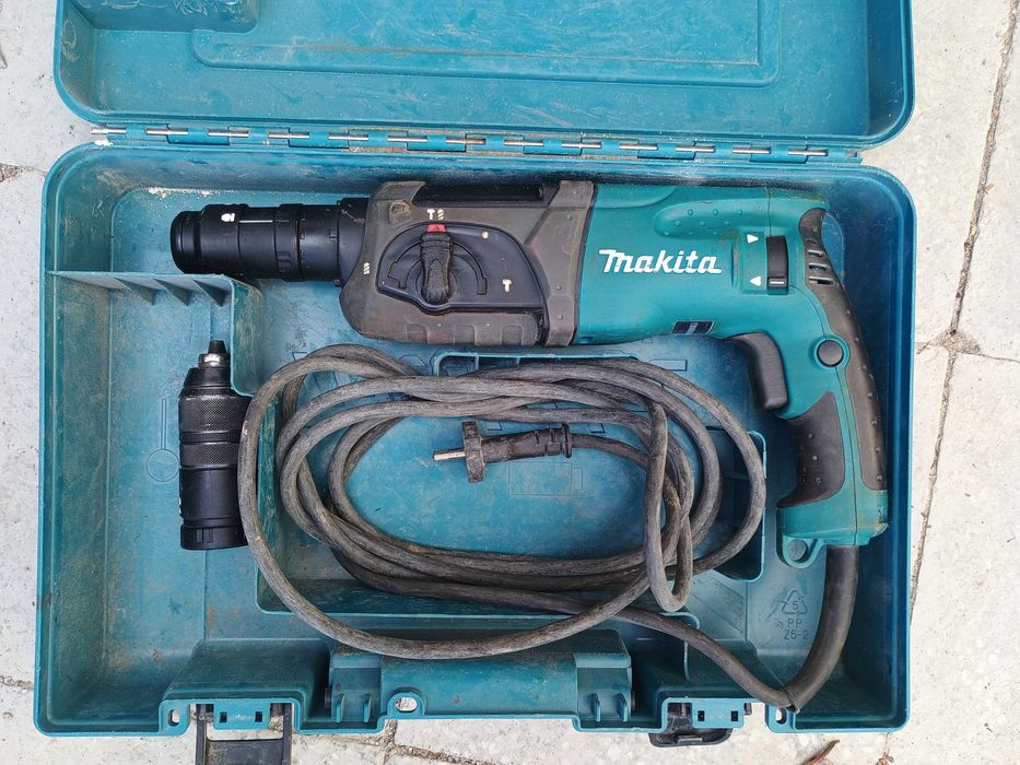 Перфоратор Makita HR2470T