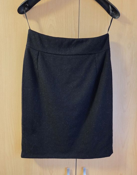 Fusta lana marimea 42