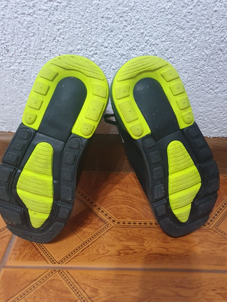Детски маратонки Nike Air Max 270