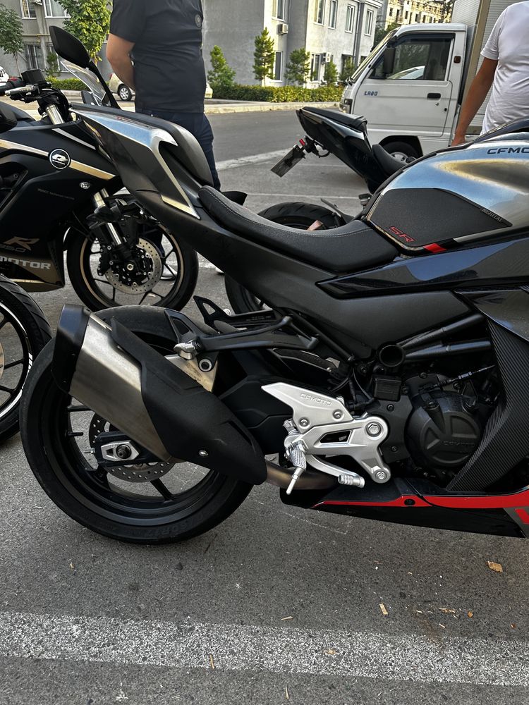 Оригинал мотоцикл сотилади CFMOTO 450SR 2022