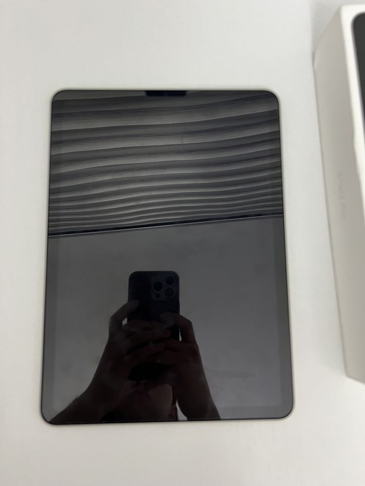 Продам ipad air 2022