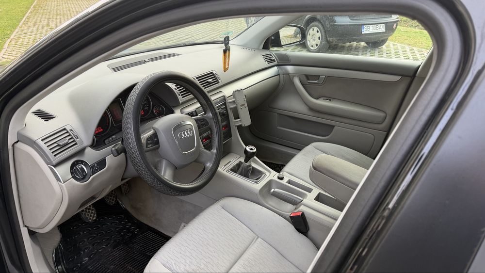 Audi A4 2006 2.0 D 140 CP Manual 6+1 Trepte Unic Prop Fiscal
