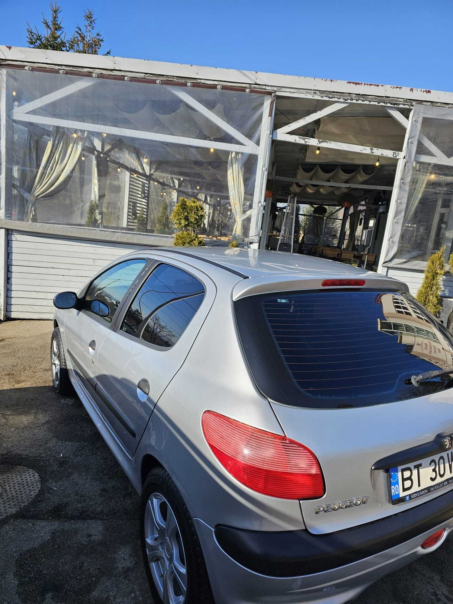 Peugeot 206, 1.4 benzină, an 2002