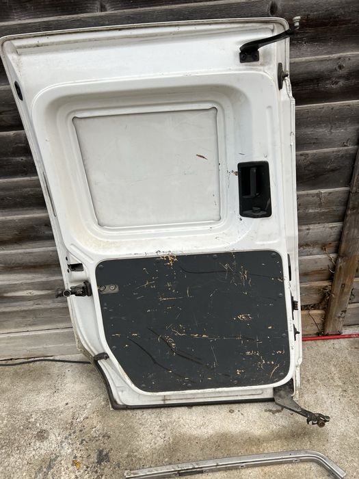 Panou Despartitor Volkswagen Caddy Usa Laterala Stanga Spate