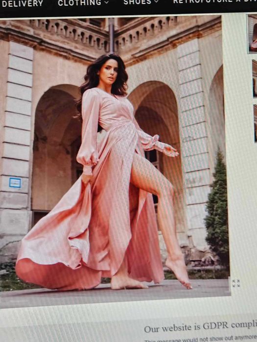 Rochie de satin roz pudra superba Diva Charms