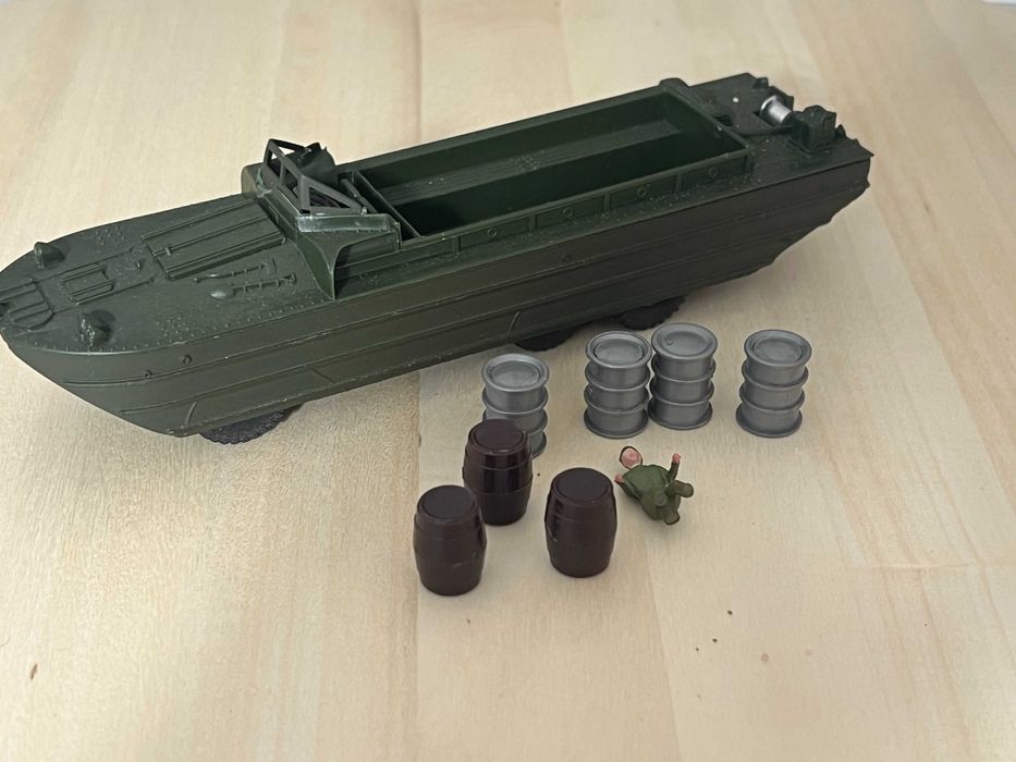 Macheta 1/55 Dinky Toys Meccano France DUKW Barca Amfibie 825 Militar