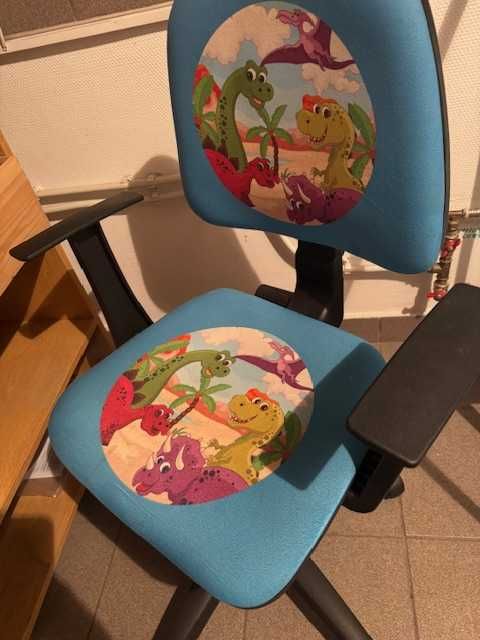 Vand scaun birou copil cu dinozaur Mobexpert