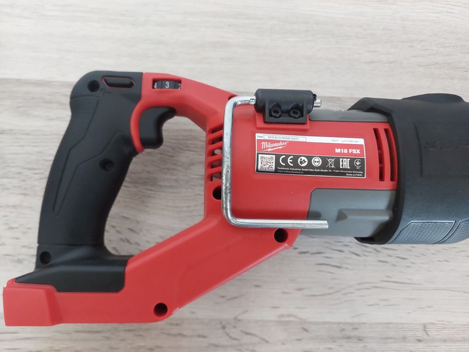 Fierastrau sabie milwaukee cu variator turatie M18 FSX, stare noua