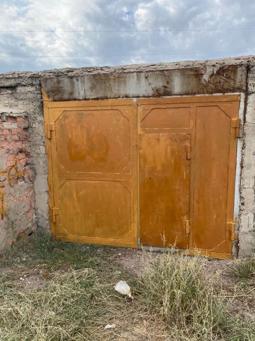 Продам гараж в районе»чайка» ЦРП-7,ращмер6*3 с большим сухтм погребом