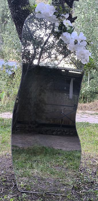 Фигурное зеркало