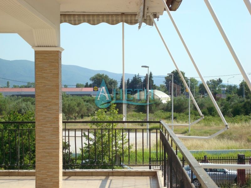 Къща 375 м2 с 3 гаража в курортно селище Паралия Врасна, Гърция