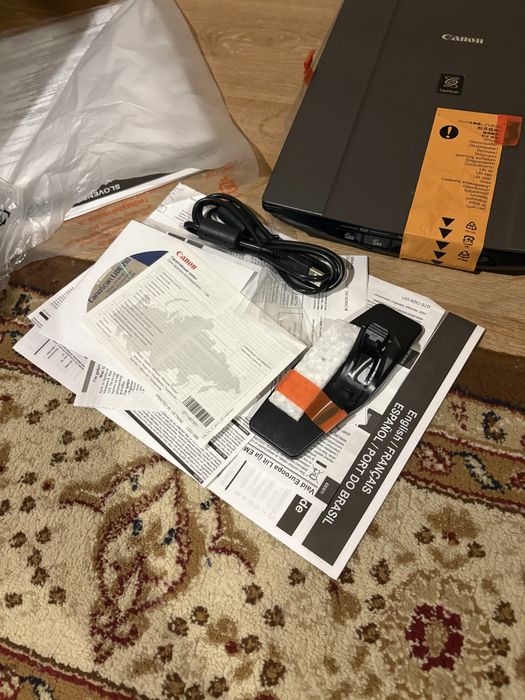 Сканер Canonlide 210