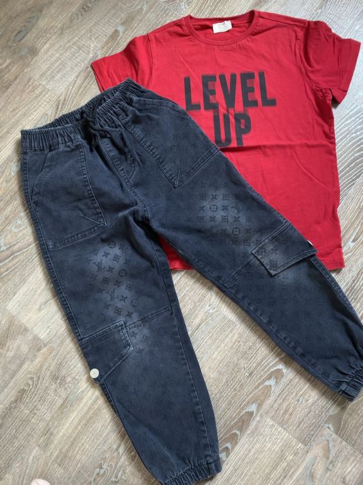 Продам джогеры 6-7 лет на  мальчика!