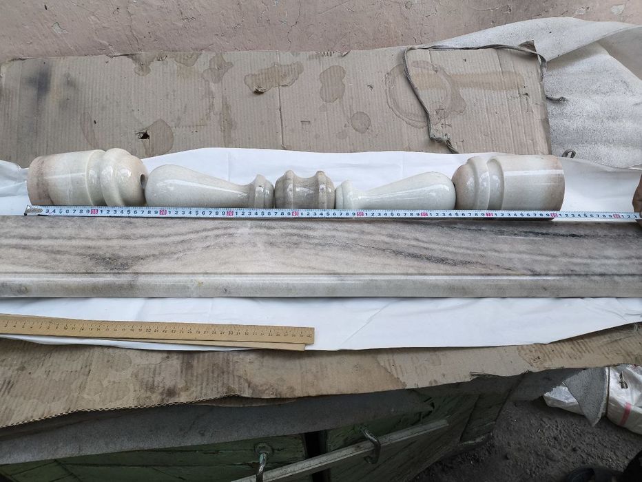 Мраморные балясины и перила