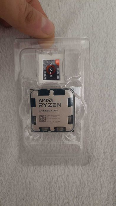 Kit  AMD Ryzen 9 7900X + Placă de bază B650M-K + Corsair  32GB DDR5