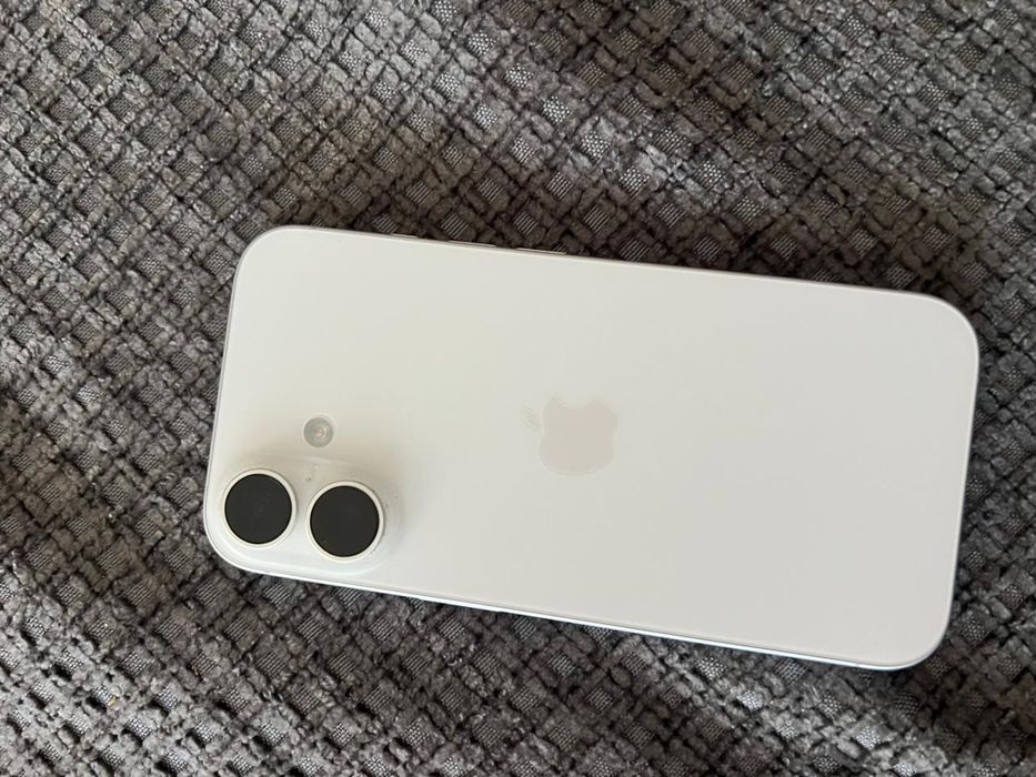 Iphone 16, white 256 gb