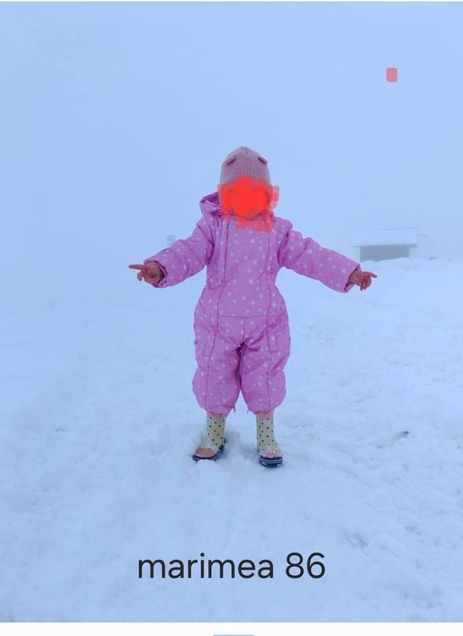 Salopeta roz pentru fetite