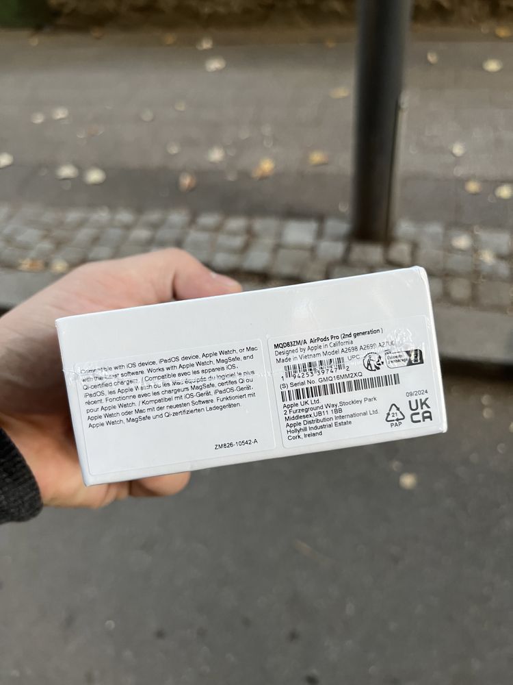 “Airpods Pro 2” не пипан и не отворен