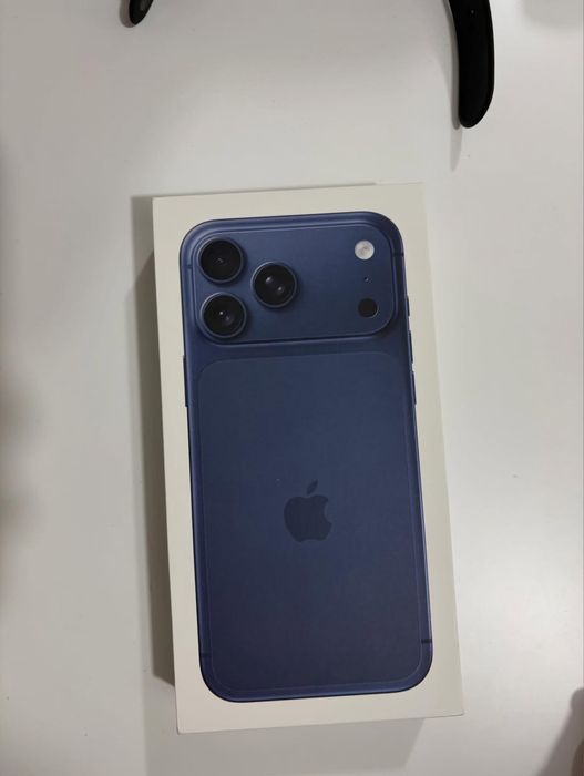 iPhone 17 Pro Max 256GB Deep Blue (Официальный рынок Казахстана)