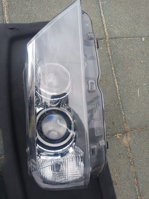 Vând far dreapta bmw X3 f 25 bixenon adaptiv