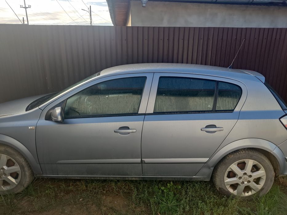 Vând autoturism opel pentru dezmembrare
