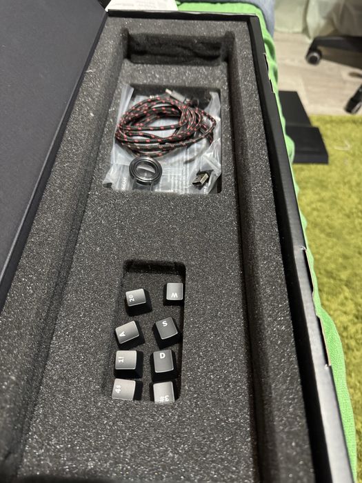 Tastatura hyperx allow fps switch uri mx red