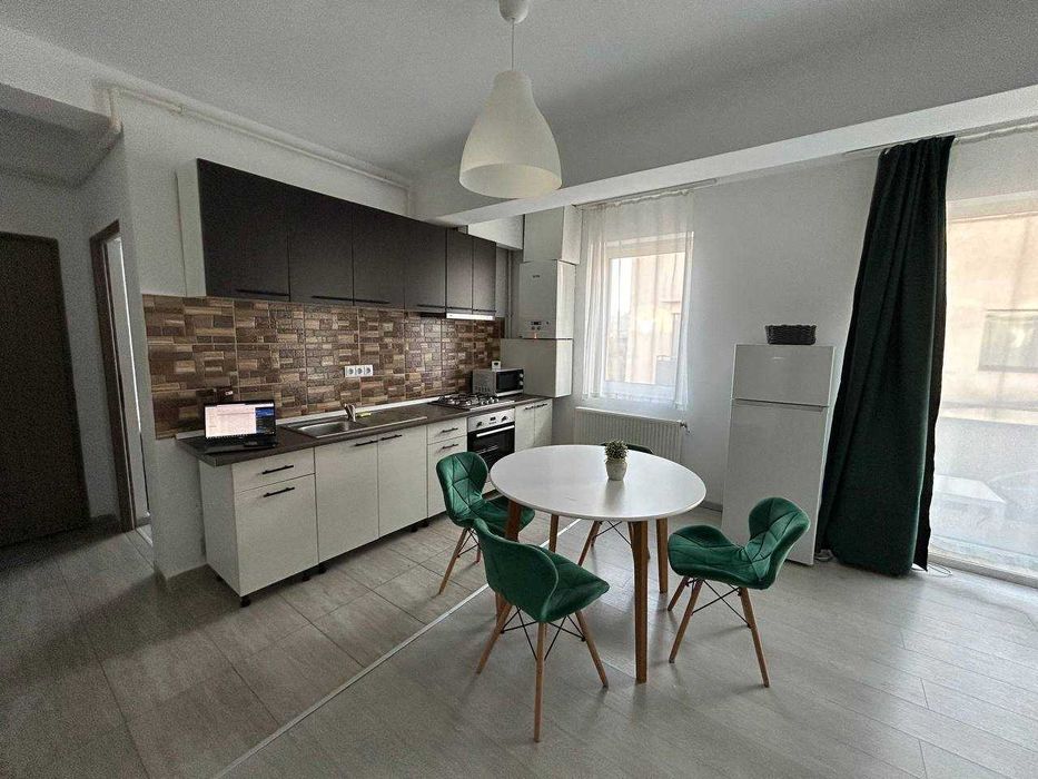 Apartament 2 camere, complet mobilat, zona Terra