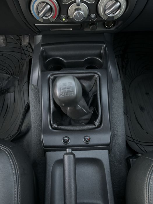 Isuzu D-Max 2010 3.0 Diesel 4X4 Cuplaj Mare Mic Clima AC Piele Navi