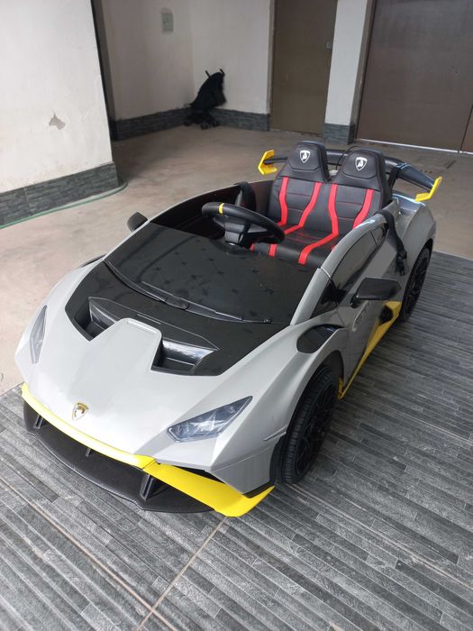 Продаётся детский автомобиль