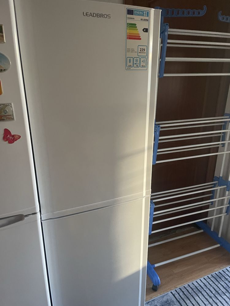 Продам холодильник в идеальном состояние