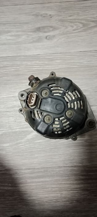 Продам Генератор 12v