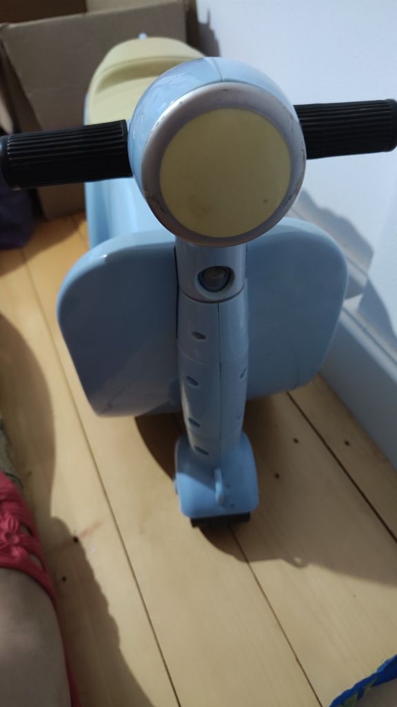 Scuter troler copii 3-5 ani