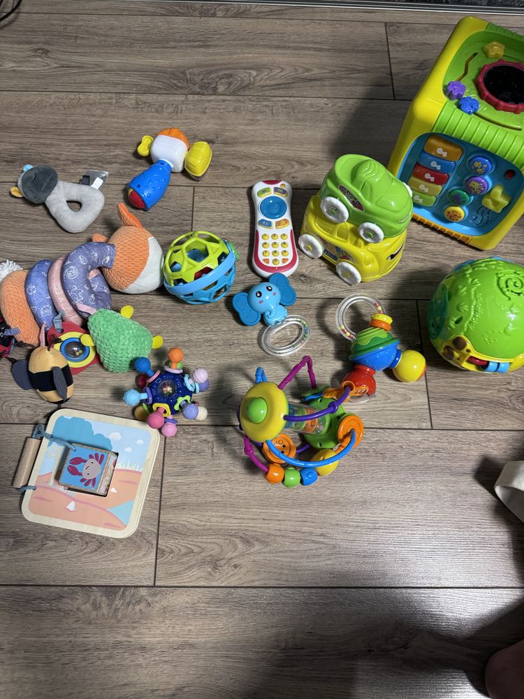 Бебешки играчки winfun, fisher price и др
