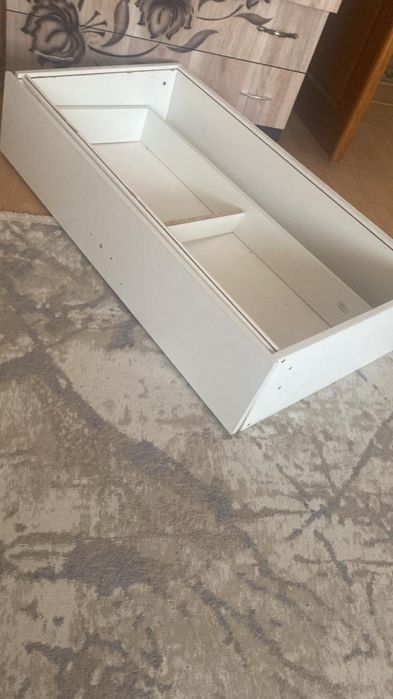 Отдам ящик под кровать детскую