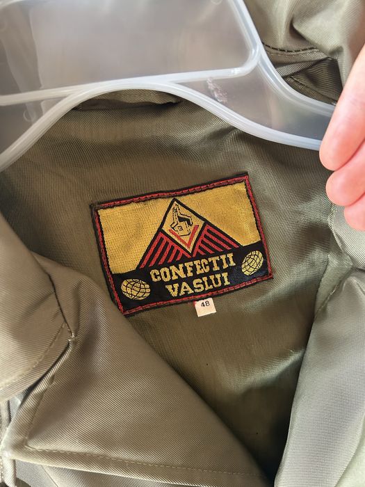 Pelerina militara romaneasca de ploaie
