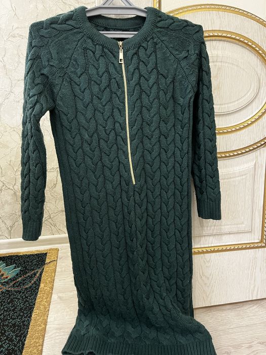 Продам платье повседневное