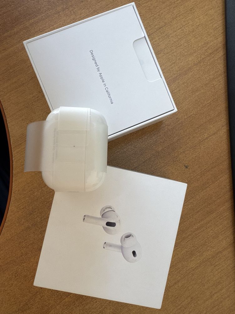 Airpods pro 2   type-C magsafe case