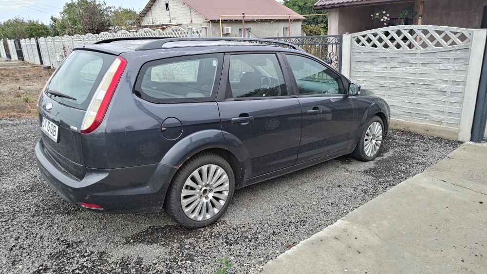 Vând Ford Focus 2