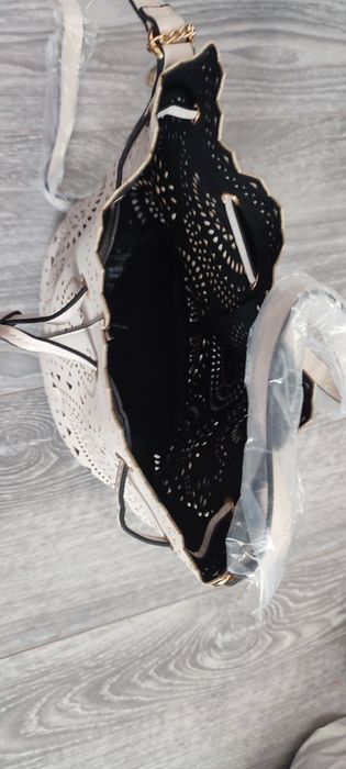 Geanta nouă tip rucsac