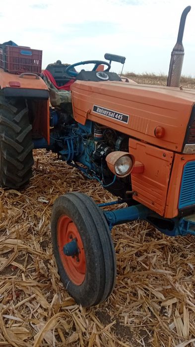 Vand Tractor Universal 445