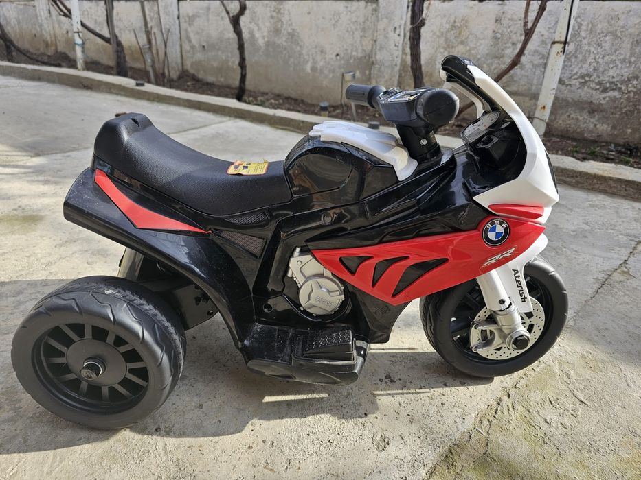 Motocicleta BMW pentru copii