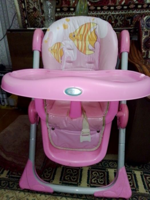 Продаётся стульчик для кормления