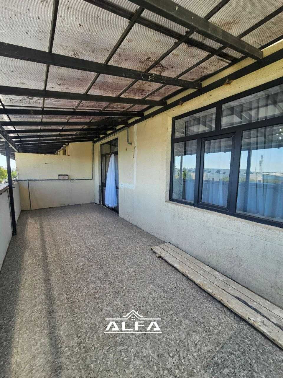 2 xonali 74m² +20m² pentxaus, 3-qavat.