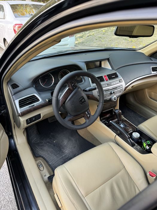 Honda Accord 2009 ideal xolatda