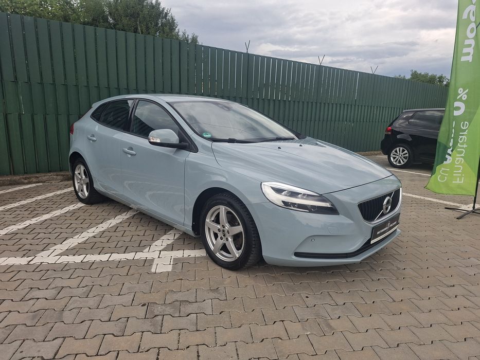 Volvo V40 2.0D 122CP Kinetic