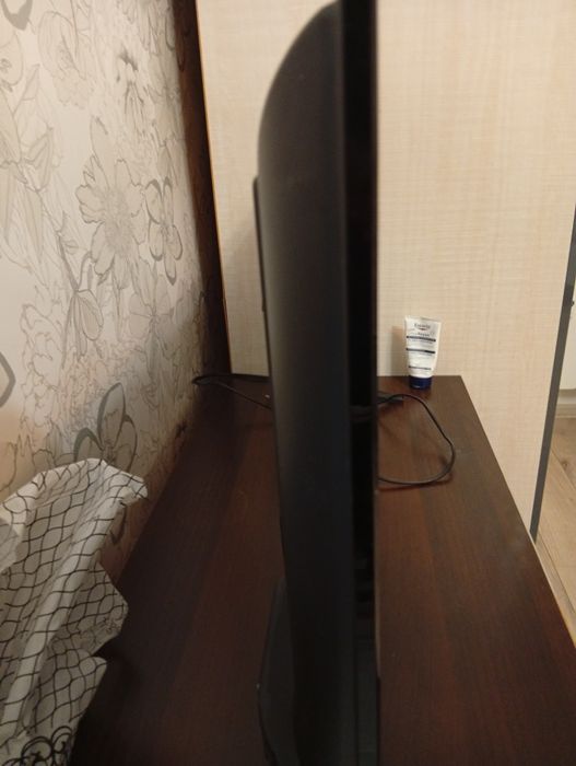 Продавам. нов 32 инчов телевизор  Starlight