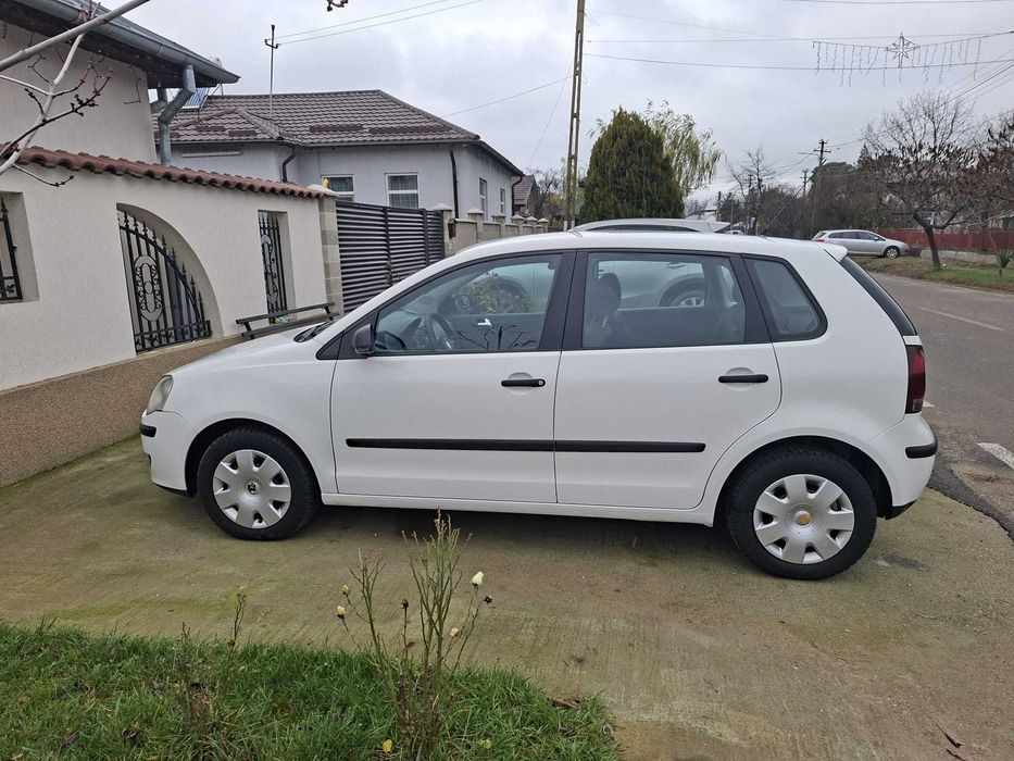 VW Polo facelift 2007-Benz.12/12V. Provenienta Ro .110000km!Pret 1700E
