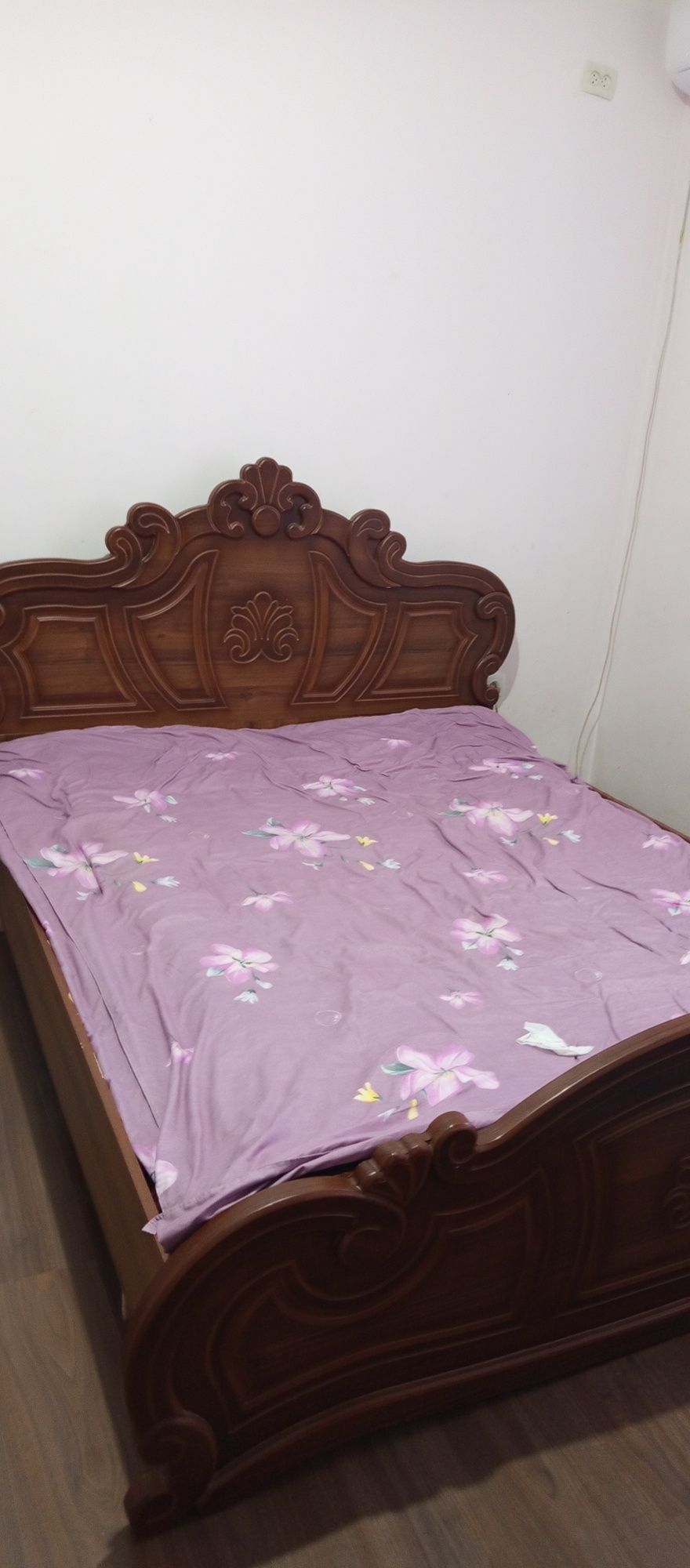 Spalniy mebel Sotiladi