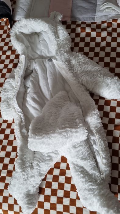 Combinezon bebe 3-6 luni